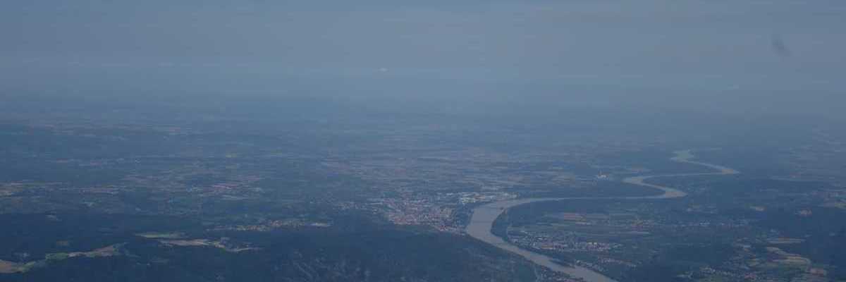 Flugwegposition um 12:26:00: Aufgenommen in der Nähe von Gemeinde Weinzierl am Walde, Österreich in 2083 Meter